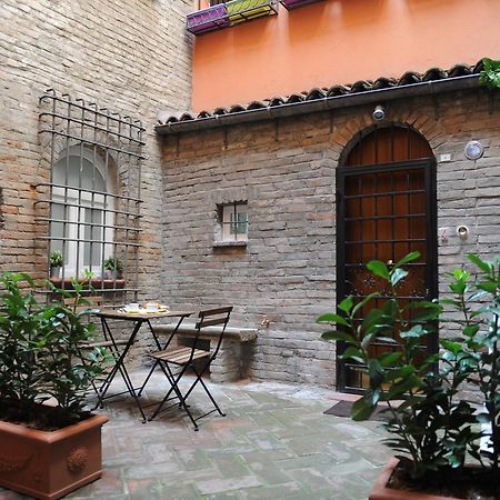 Oberdan Apartment Bologna Esterno foto